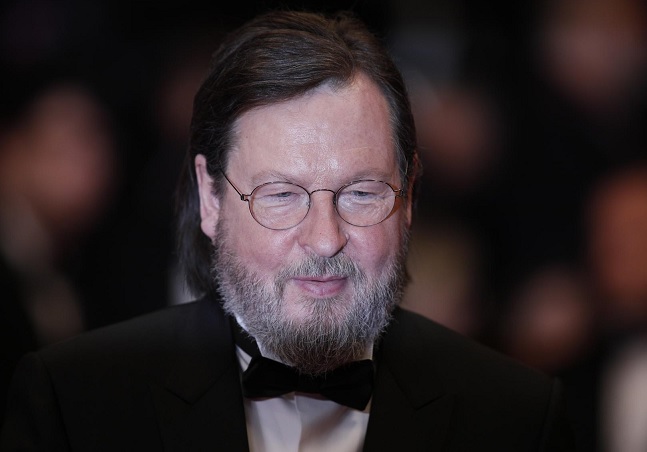 Director de cine anuncia que busca novia